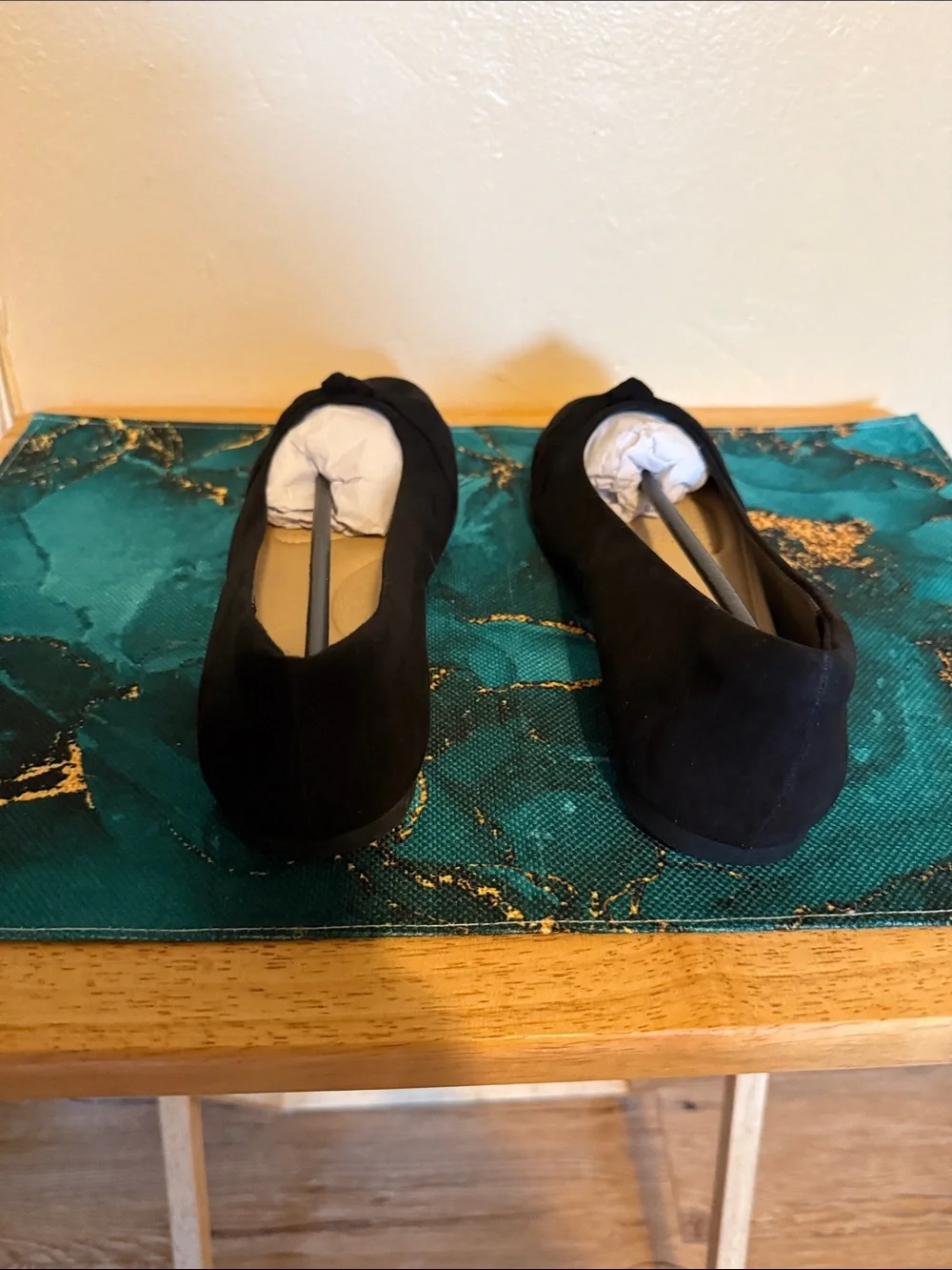 Women's Black Suede-Look Knot Ballet Flats